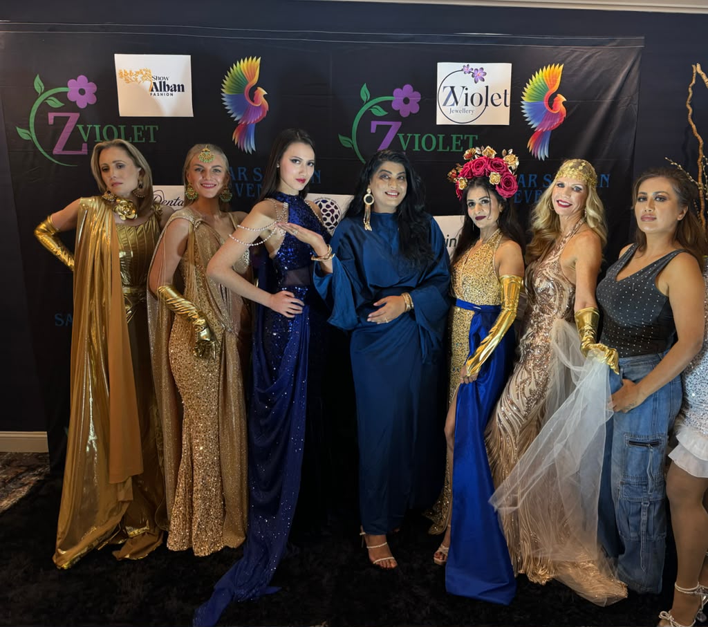 Placeholder alt text, Dubai group photo