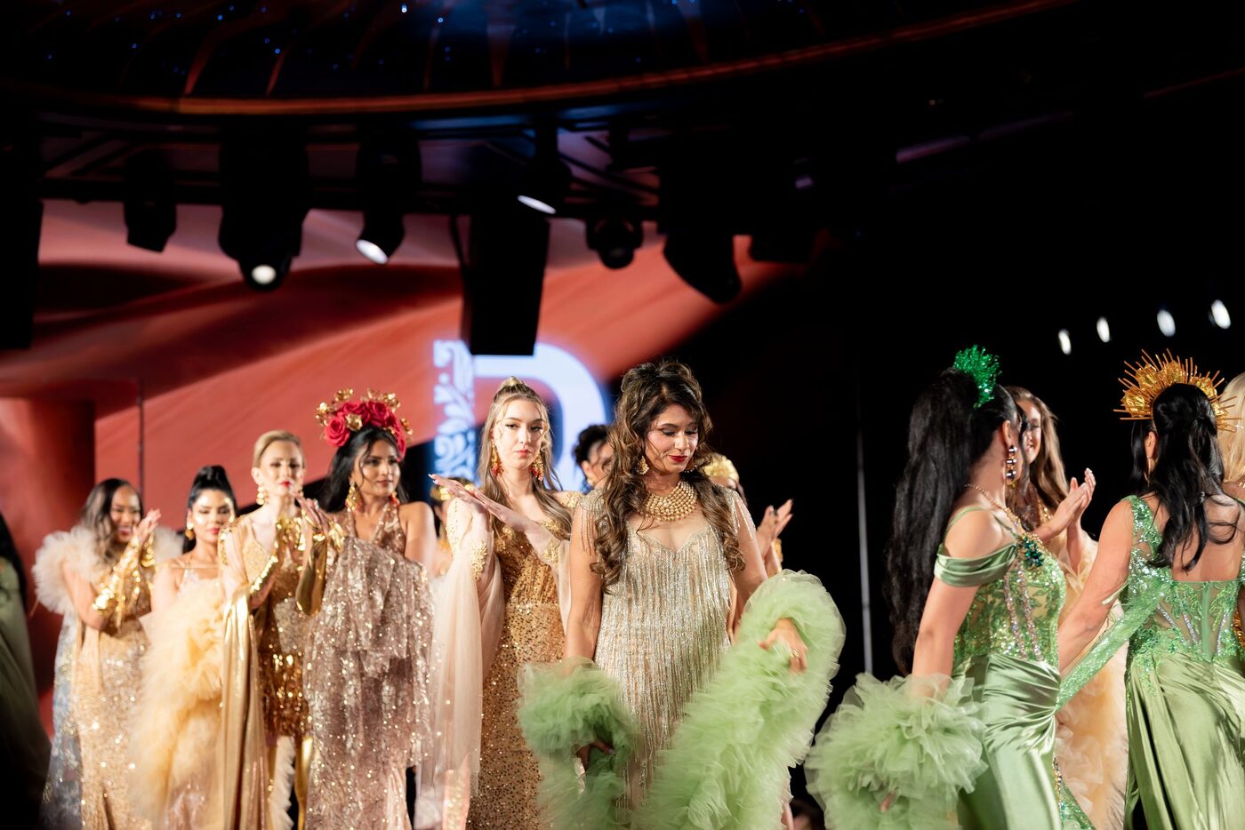 Finale bow, Egypt runway