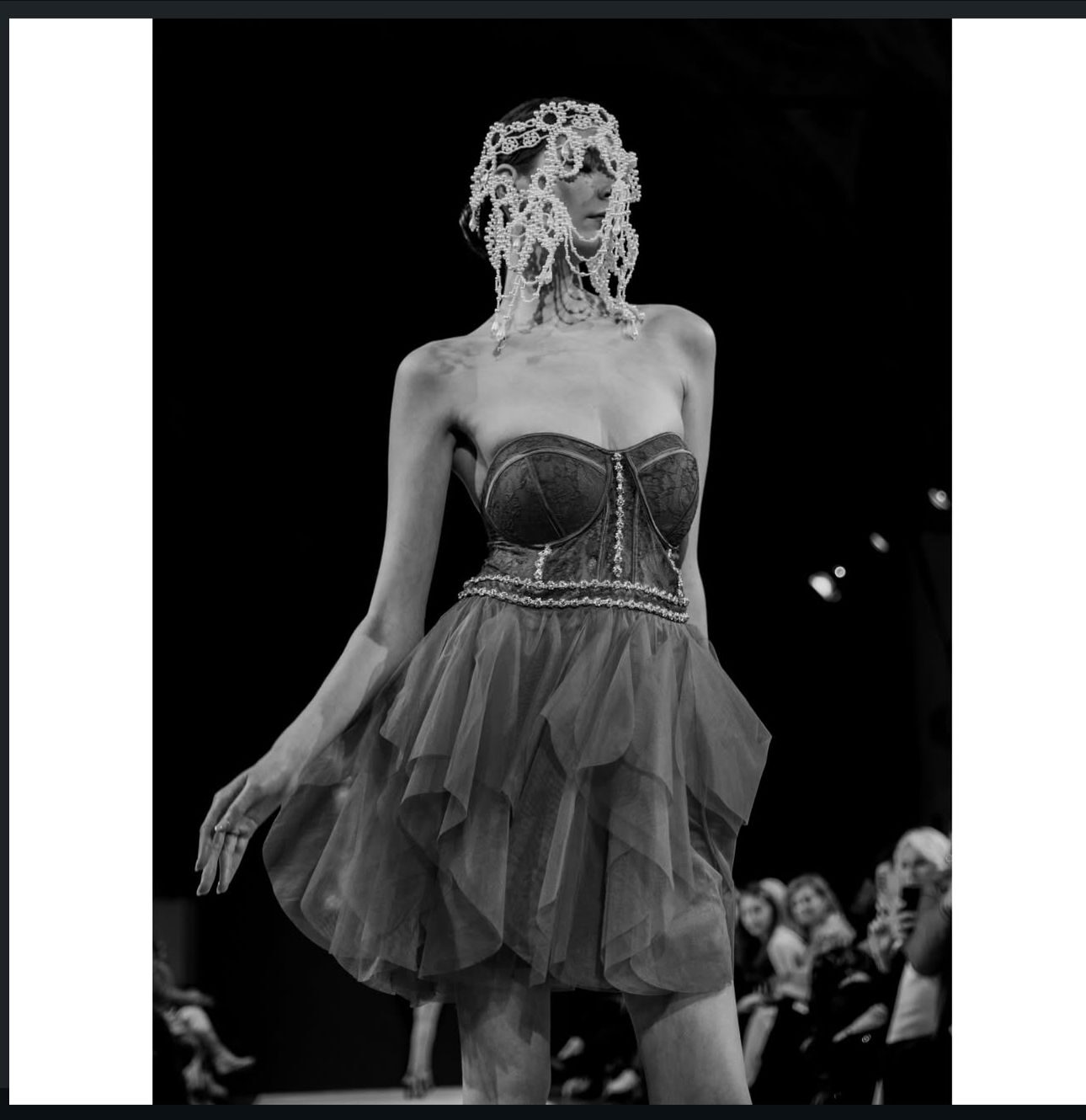 Runway look, Milan
